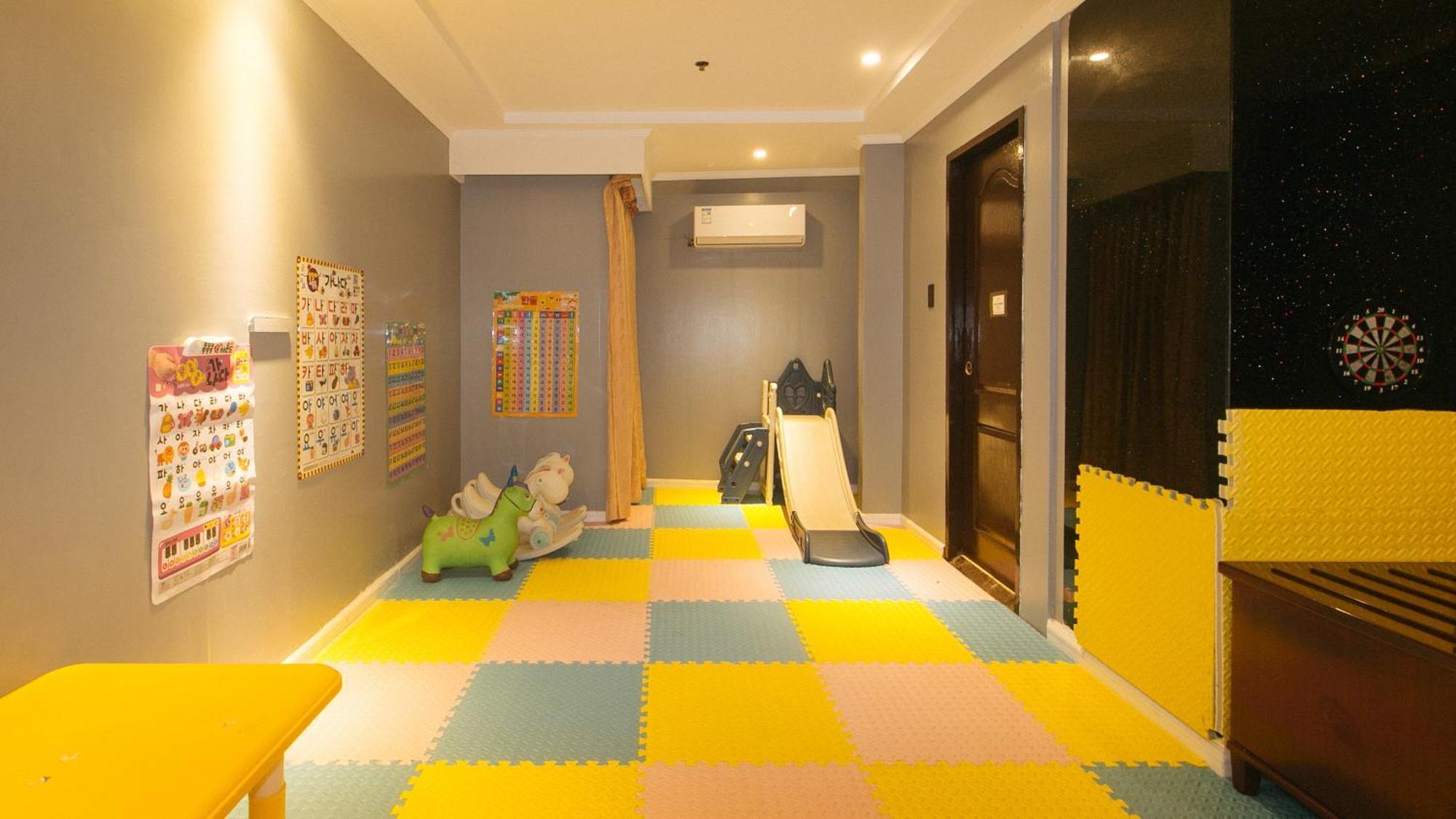 Reddoorz Premium At Jjimjbang Hotel Spa มะนิลา ภายนอก รูปภาพ