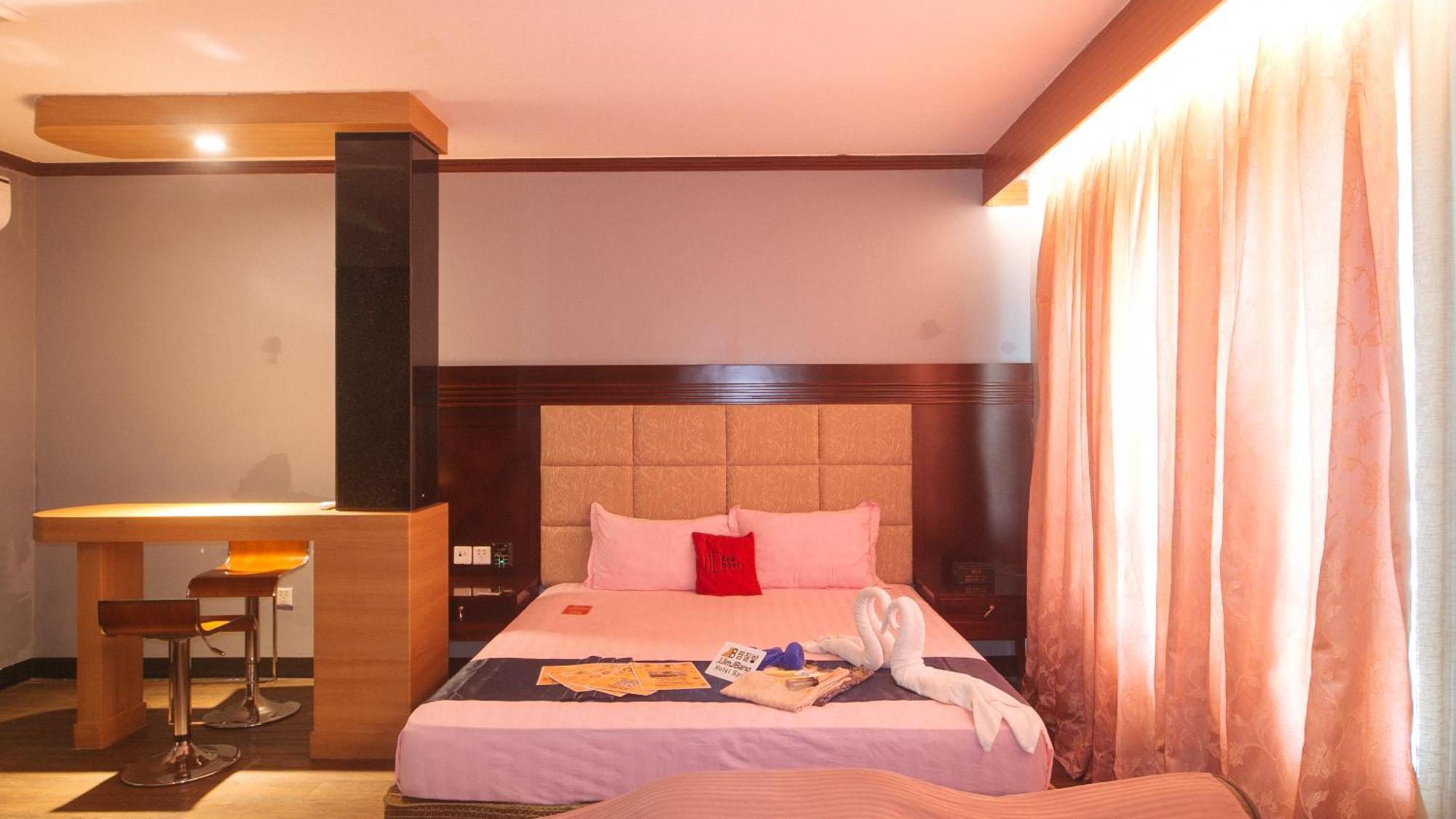 Reddoorz Premium At Jjimjbang Hotel Spa มะนิลา ภายนอก รูปภาพ