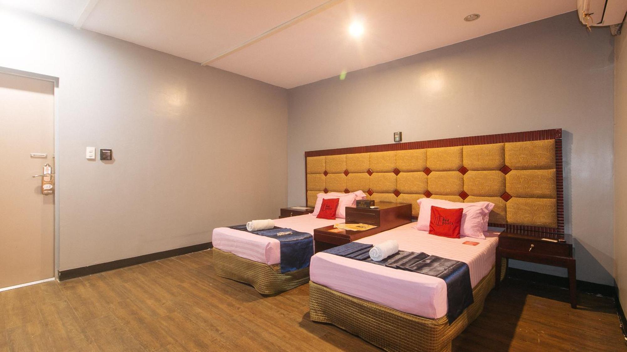 Reddoorz Premium At Jjimjbang Hotel Spa มะนิลา ห้อง รูปภาพ